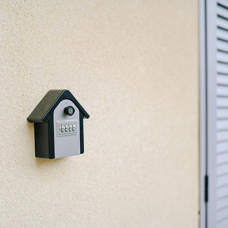 Lora Rose Suite ,Free Parking, Self Check In,2 コモ エクステリア 写真