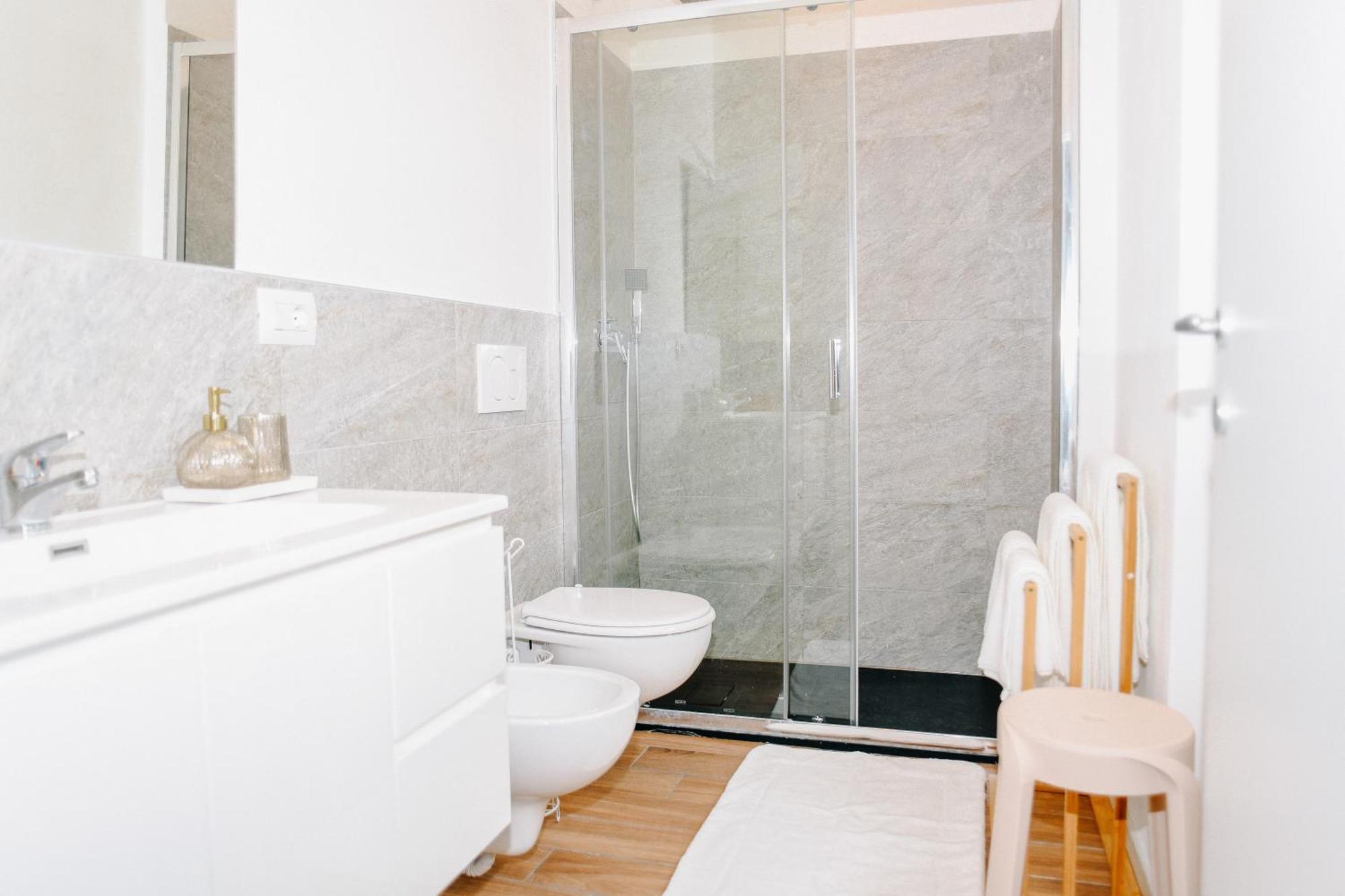 Lora Rose Suite ,Free Parking, Self Check In,2 コモ エクステリア 写真