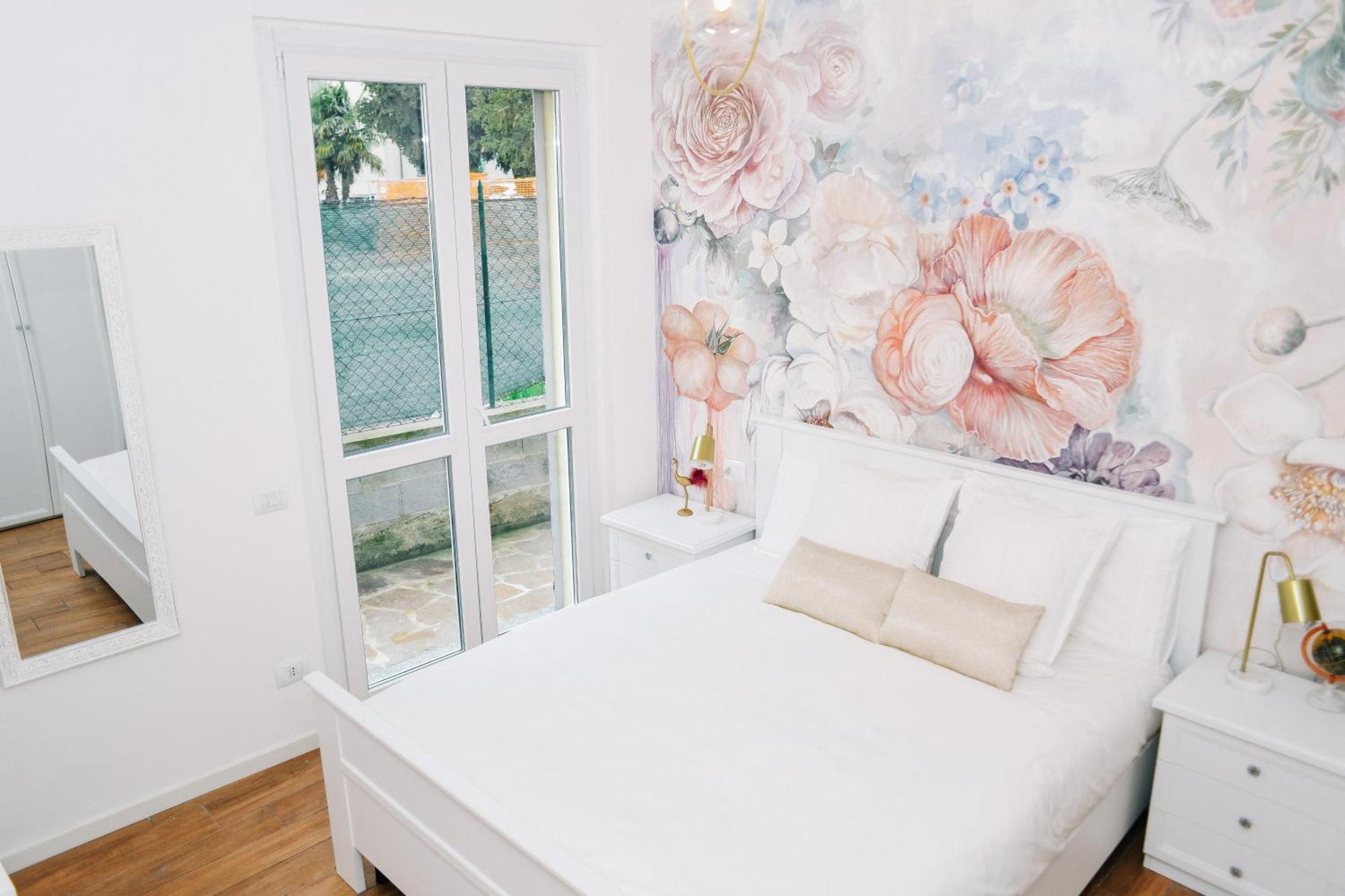 Lora Rose Suite ,Free Parking, Self Check In,2 コモ エクステリア 写真